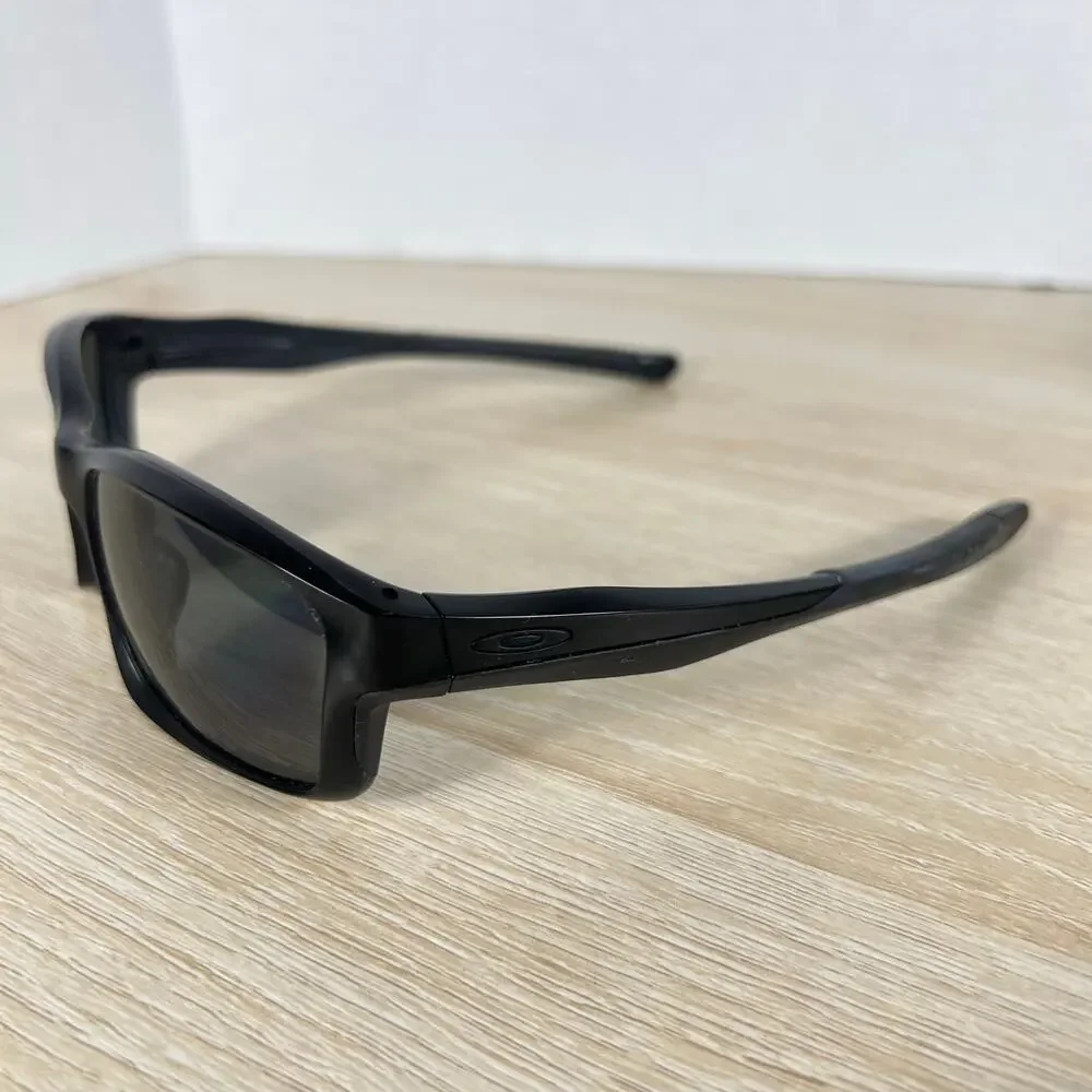 Oakley Chainlink OO9247-15 Sunglasses Polarized Black Lenses 57-17-138